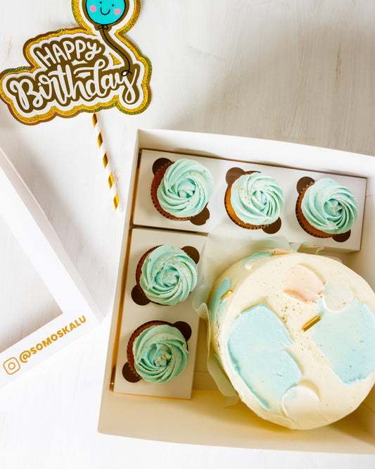 5 Cupcakes con mini cake