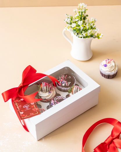 6 Cupcakes with Visor
